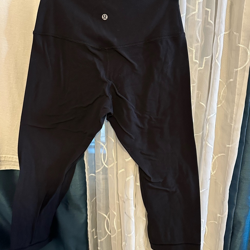lululemon athletica Women’s Black Leggings - Picture 2 of 4